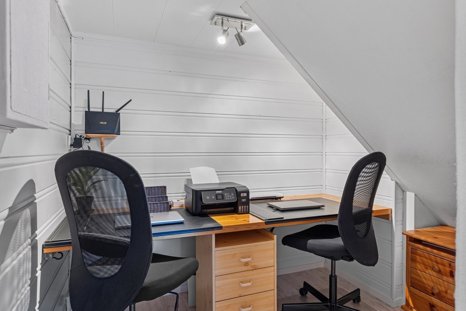 Og kontor. Galleribilde