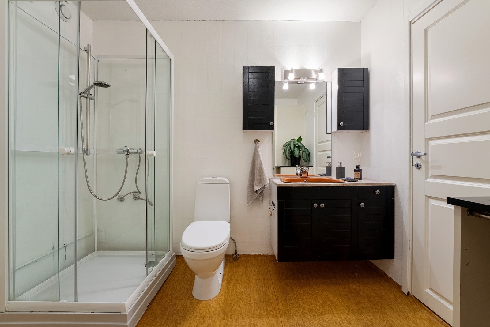 Svært romslig bad på 7 kvm Galleribilde