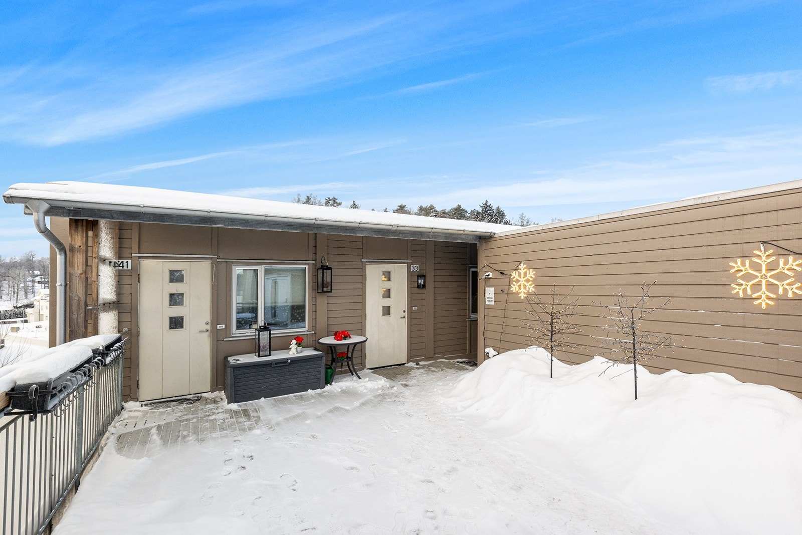 Leiligheten har enkel adkomst via en felles svalgang. Galleribilde