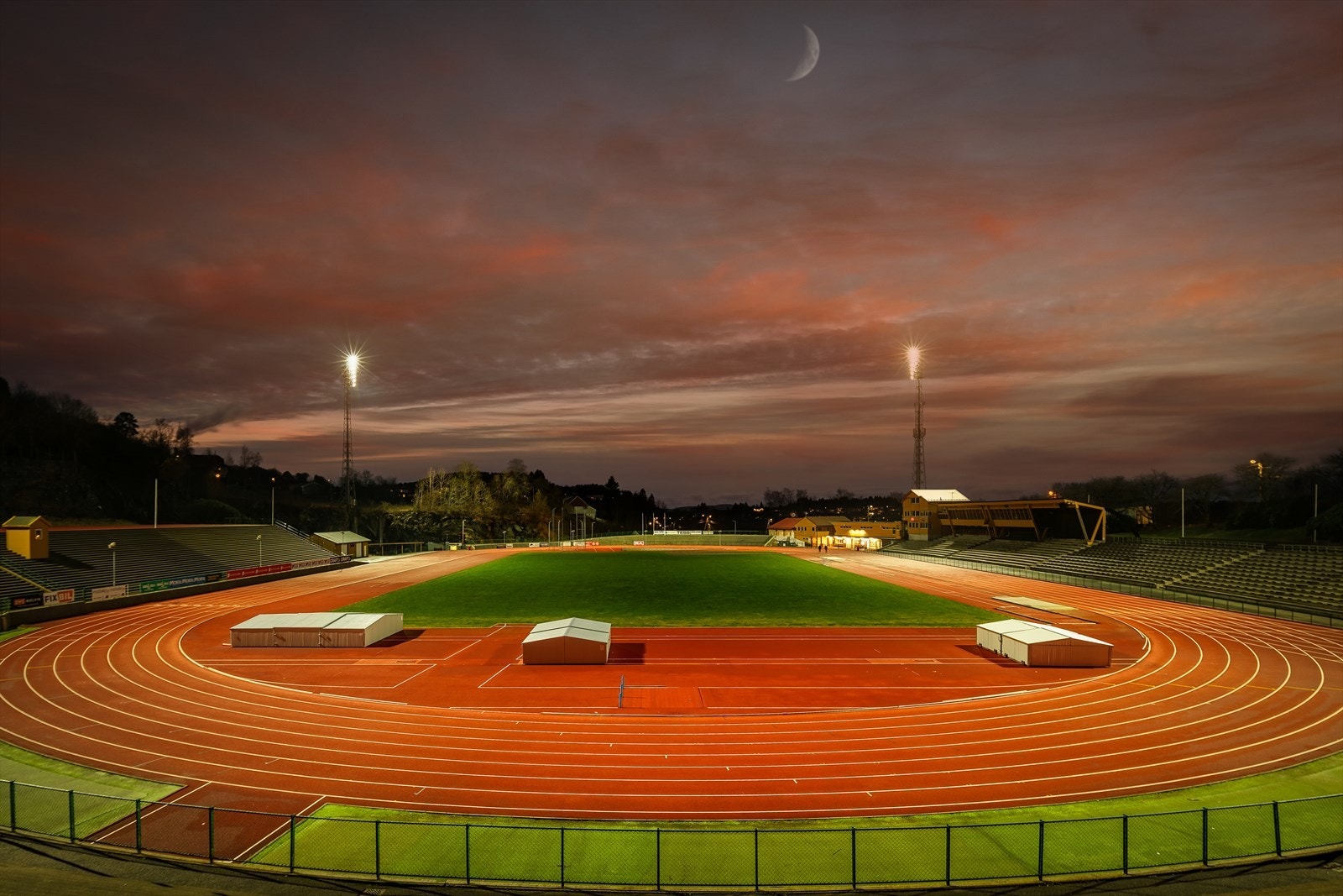 Nærområde - Fana stadion Galleribilde