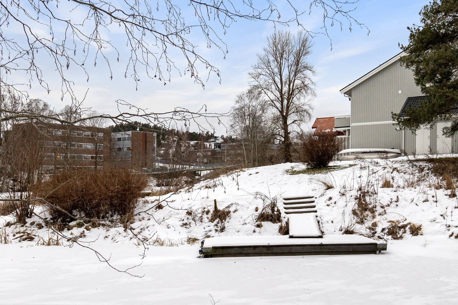 Borettslaget disponerer brygge ved Falkumelva Galleribilde