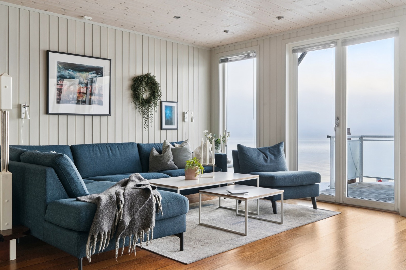 Stue med utgang til veranda. Galleribilde