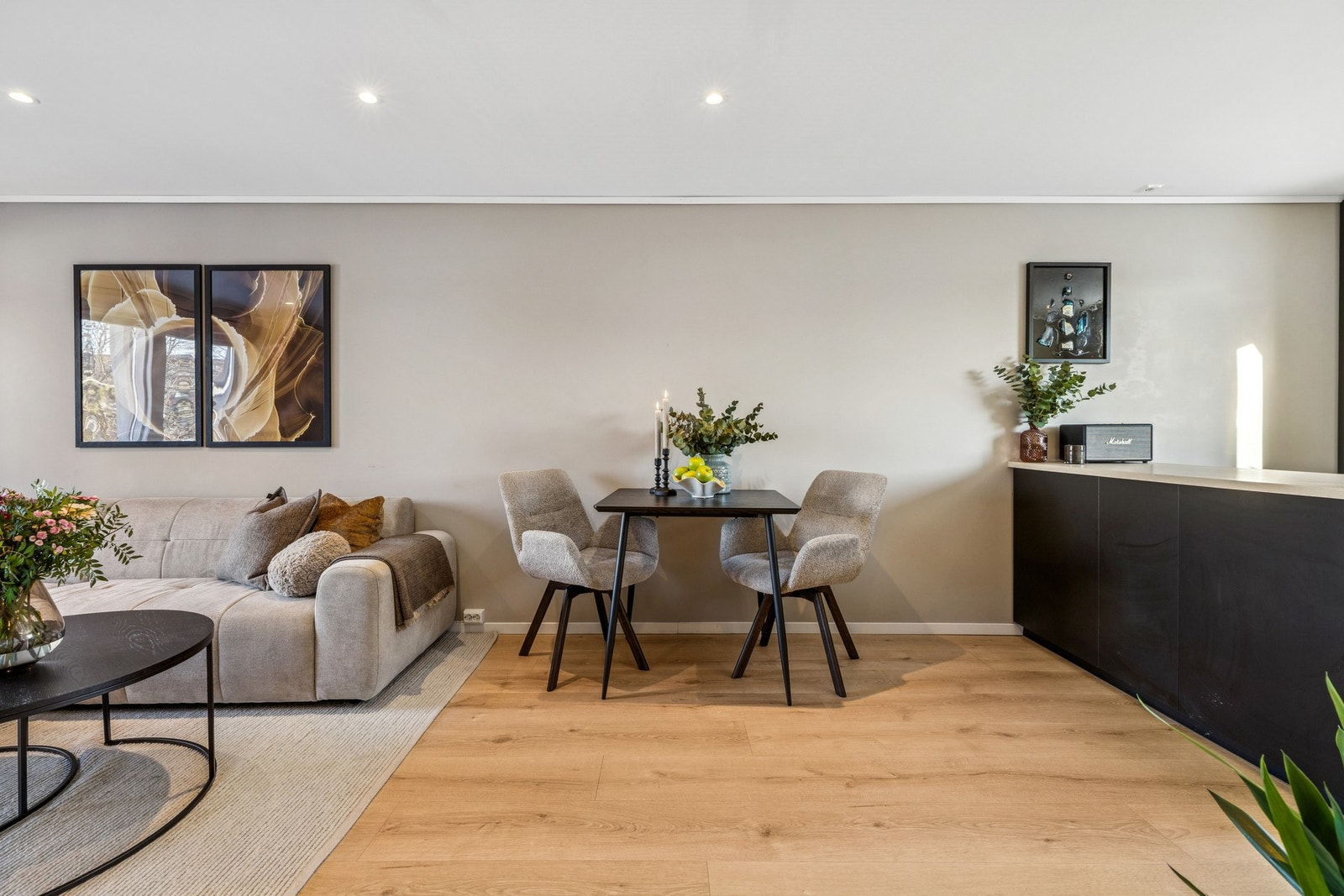 Her kan du nyte noen gode måltider alene, eller med en du er glad i. Galleribilde