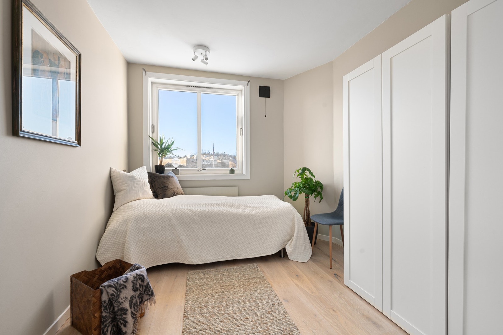 Soverom 2 Perfekt som barnerom, hjemmekontor etter behov. Galleribilde