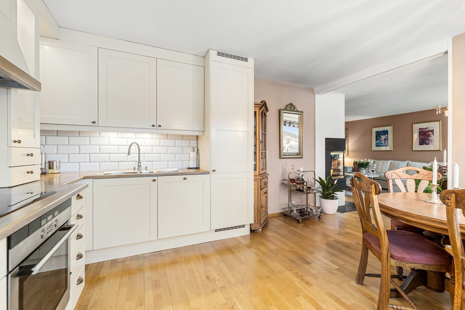 Kjøkkeninnredning fra 2008 Galleribilde