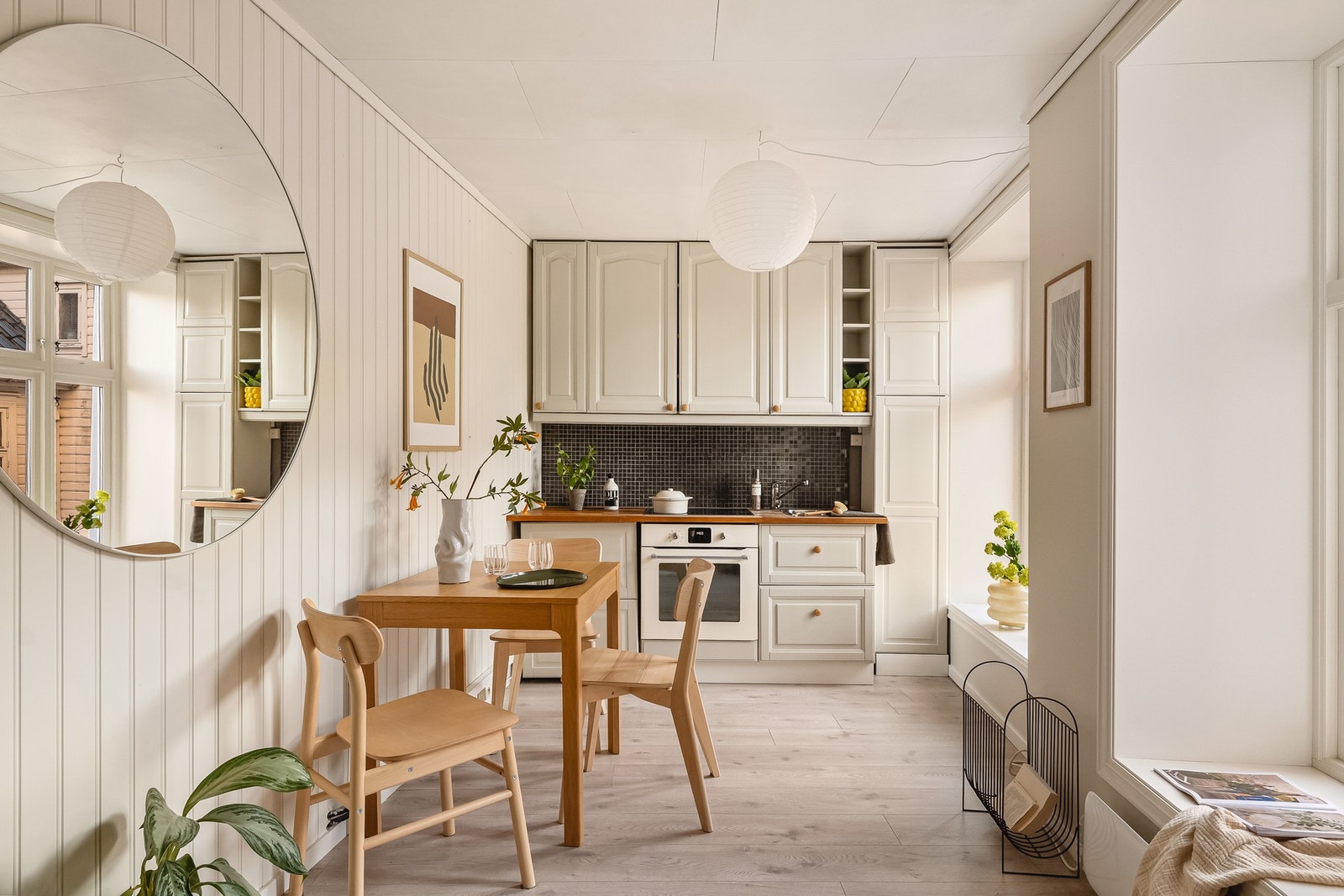 Lys og pen 2-roms med svært attraktiv beliggenhet i Sandviken. Galleribilde