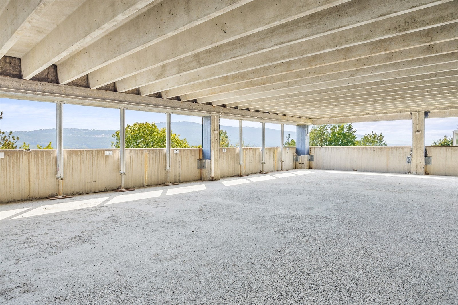 Disponibel parkeringsplass i felles garasje (planlagt nytt garasjeanlegg) Galleribilde