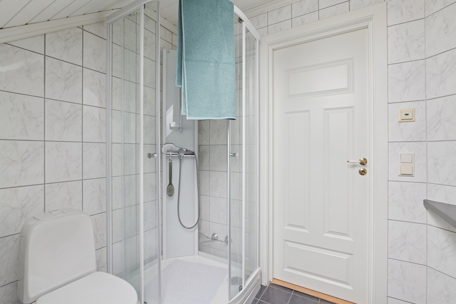 Ble installert nytt dusjkabinett i 2024. Galleribilde