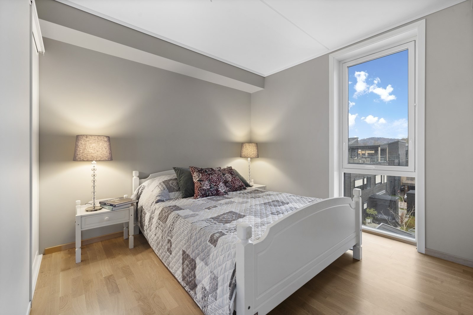 Hovedsoverom med garderobe Galleribilde