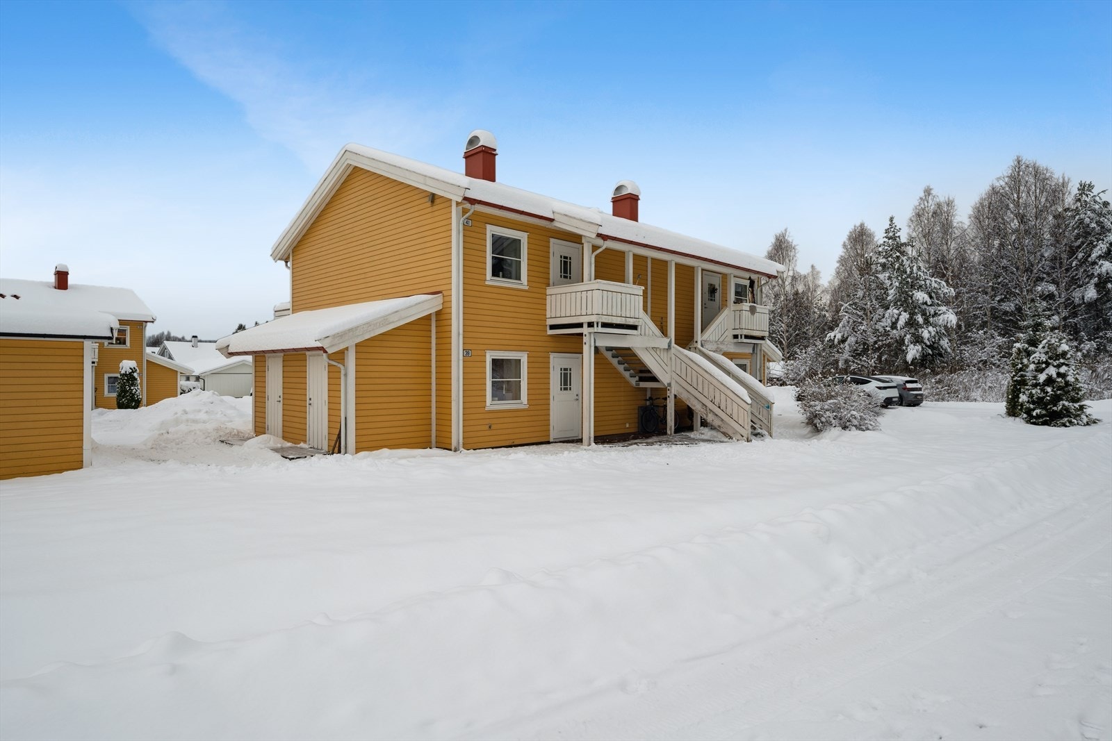 Enkel adkomst på bakkeplan. Galleribilde