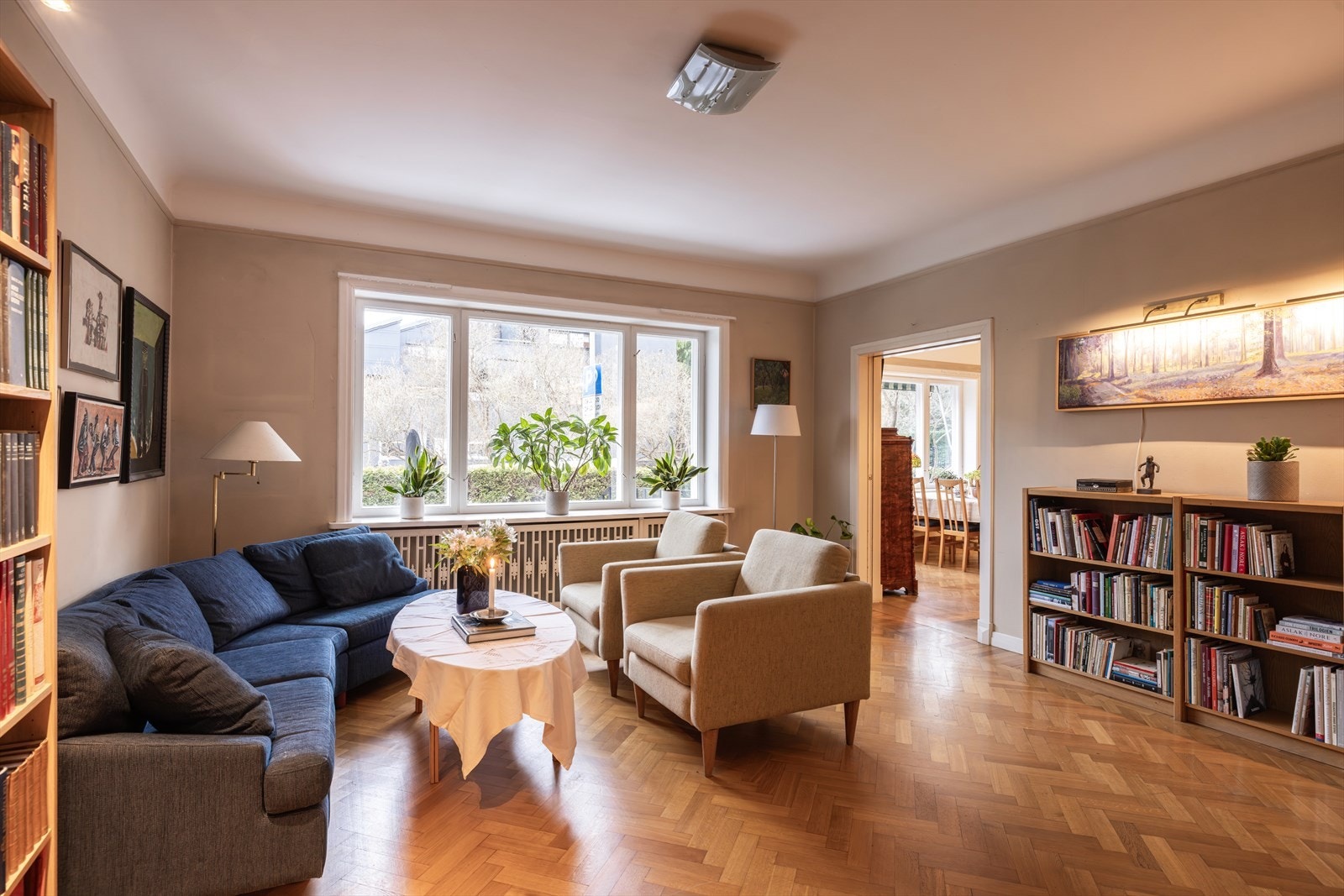 Boligen har et moderniseringsbehov, men et stort potensial og mange muligheter. Galleribilde