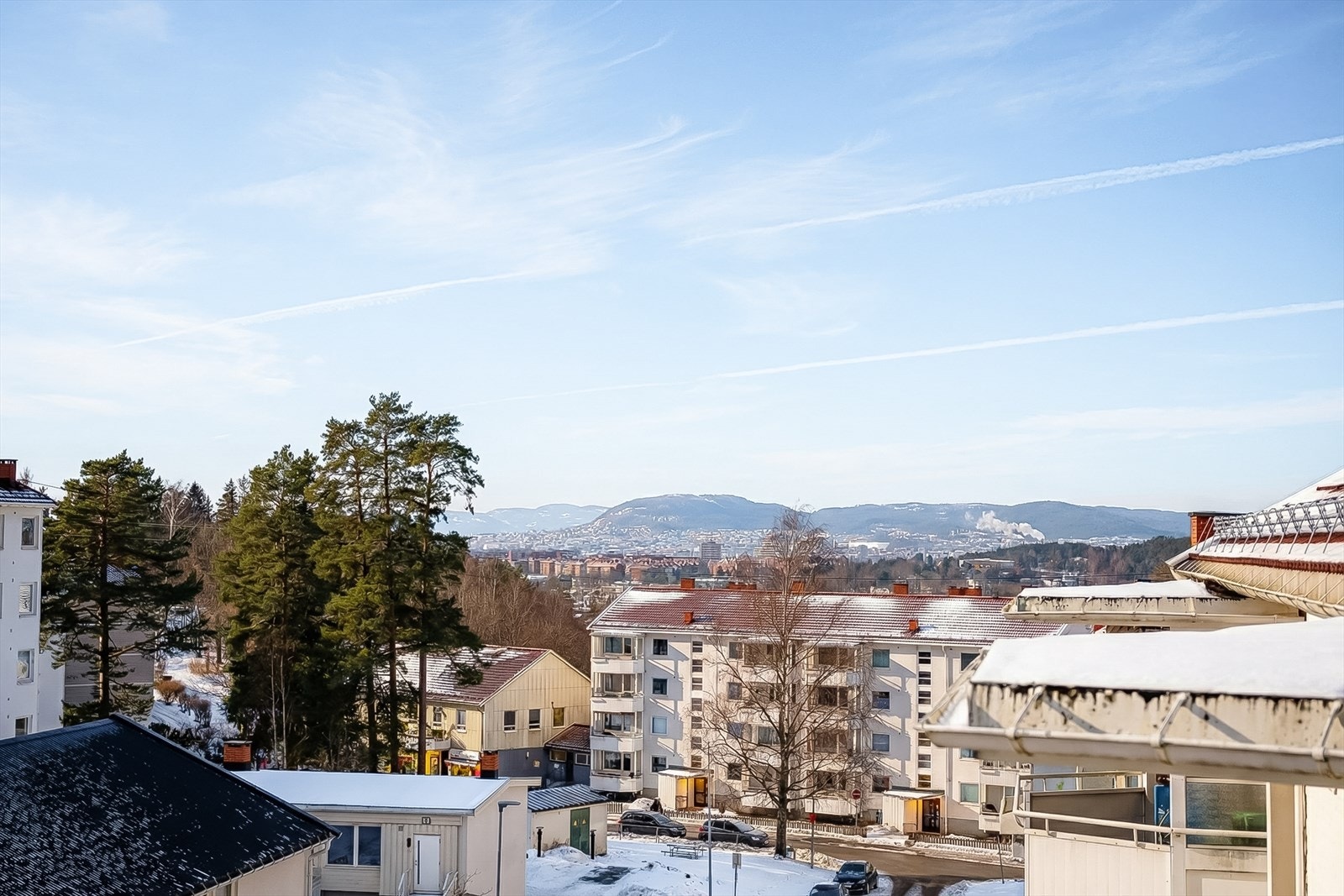 Fra leiligheten er det en nydelig og sjelden utsikt over nærområdet. Galleribilde