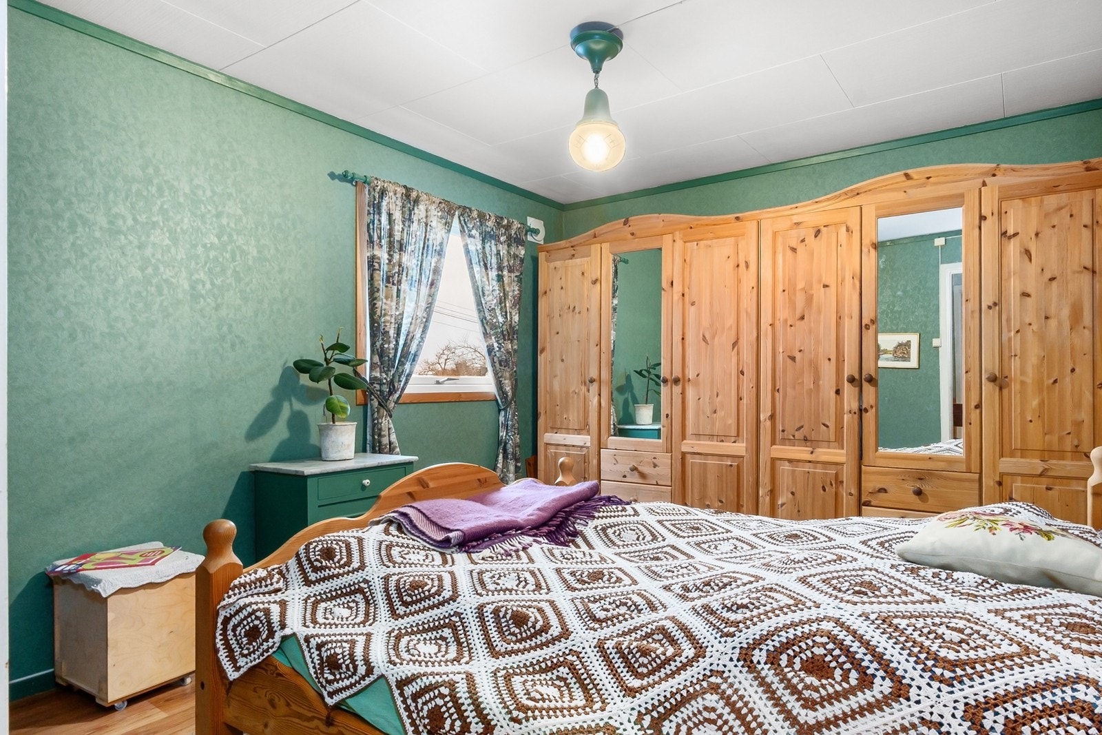 Boligen har tre soverom, alle plassert i hovedetasjen. Galleribilde