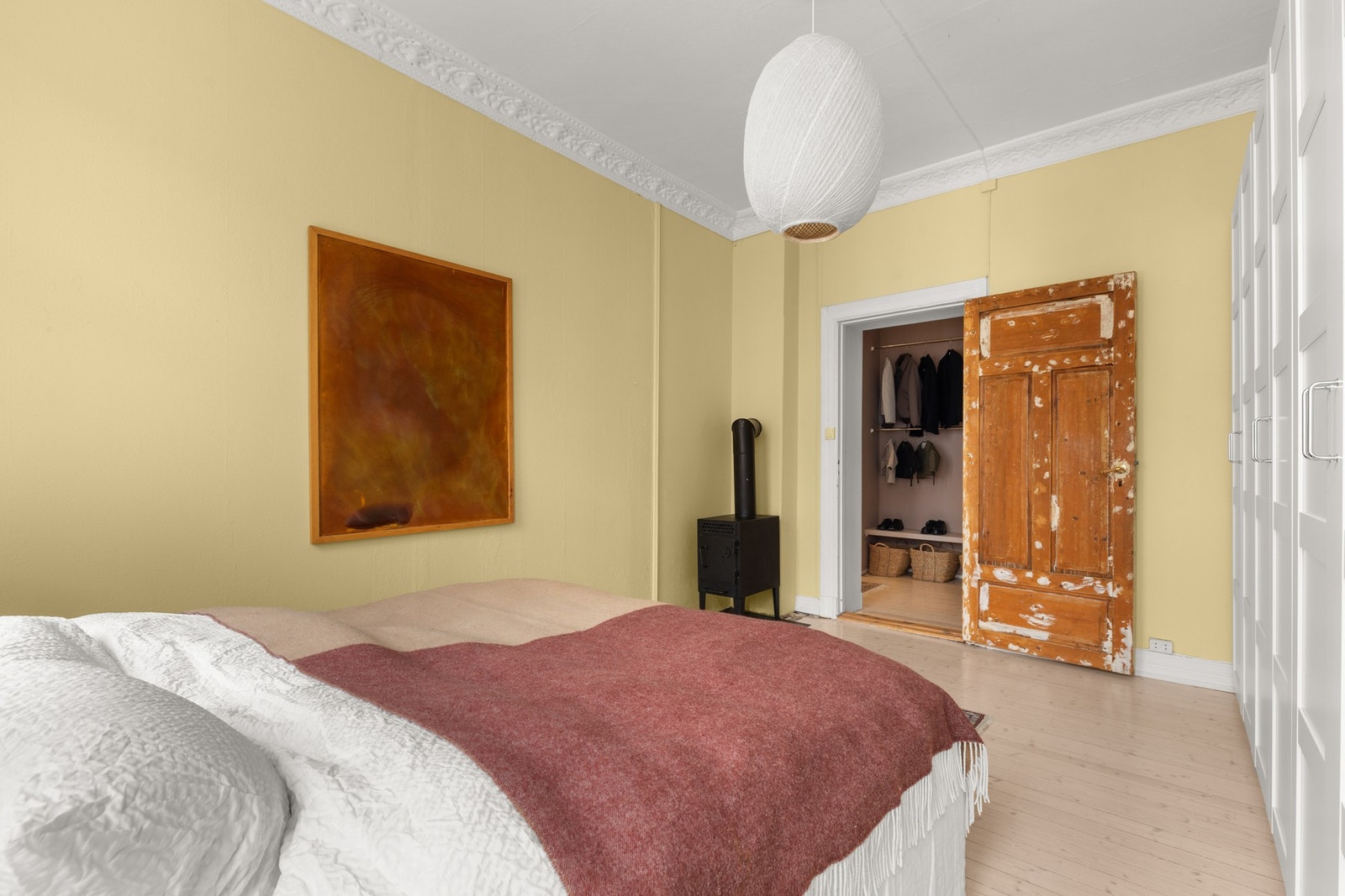 Hovedsoverommet er av god størrelse, med plass til dobbeltseng. Galleribilde