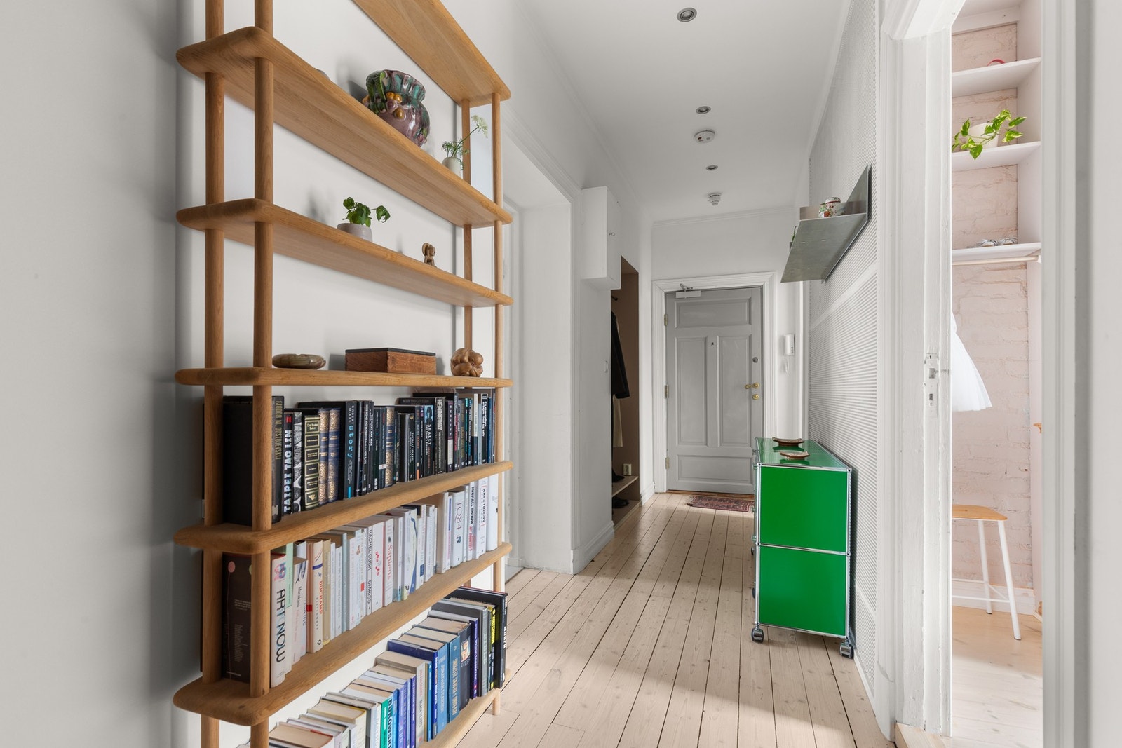 Entré. Galleribilde