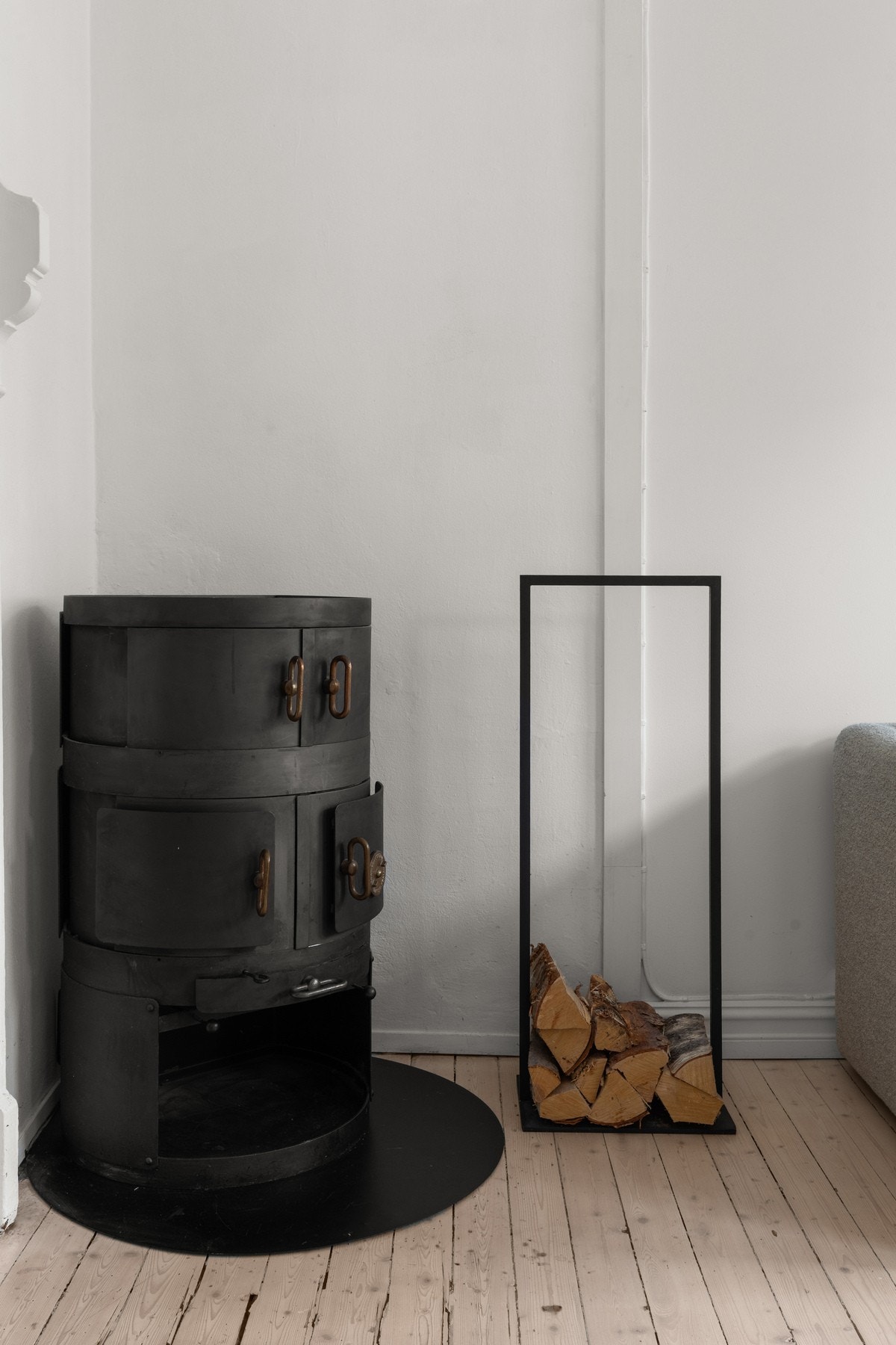 Lekker vedovn som gir god varme på kalde vinterdager. Galleribilde