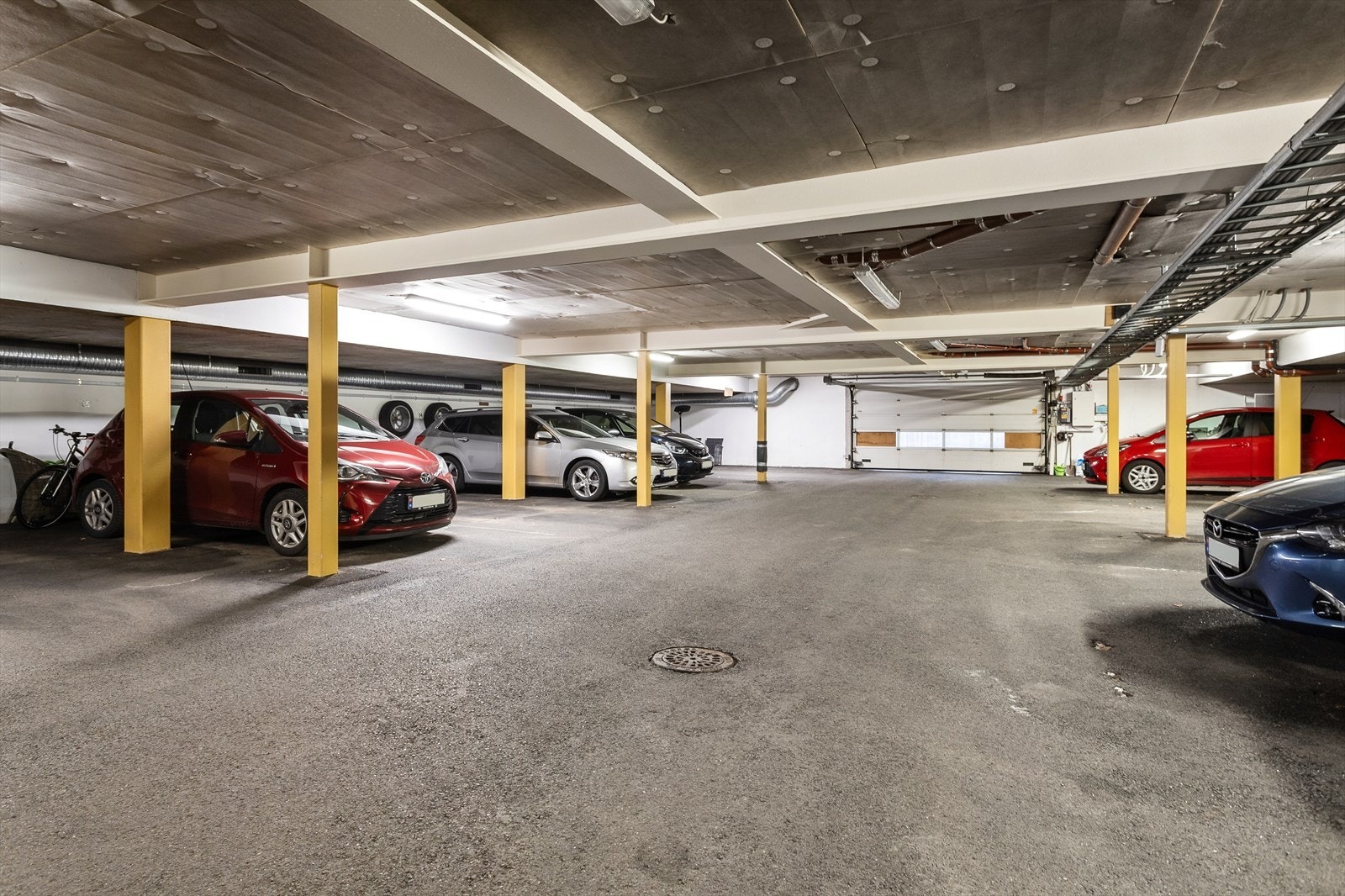 Egen parkeringsplass i garasjeanlegg Galleribilde