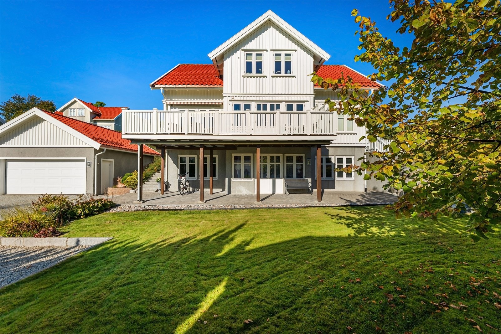 Stor og velholdt enebolig med utleieleilighet. Galleribilde