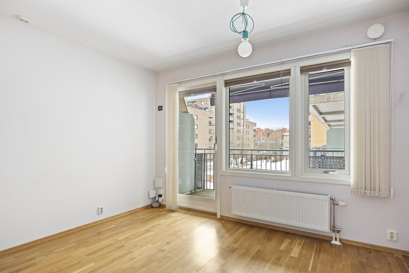 Arealeffektiv og gjennomgående 2-roms med balkong vendt ut mot skjermet bakhage. Foto: Christian N. Christensen / Christensen Fotolink Galleribilde