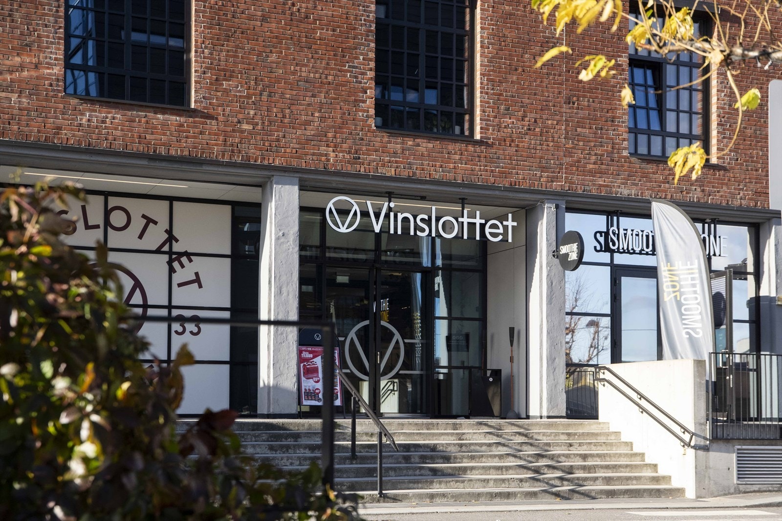 Like ved leiligheten finner du Vinslottet, et naturlig samlingssted i området. Galleribilde
