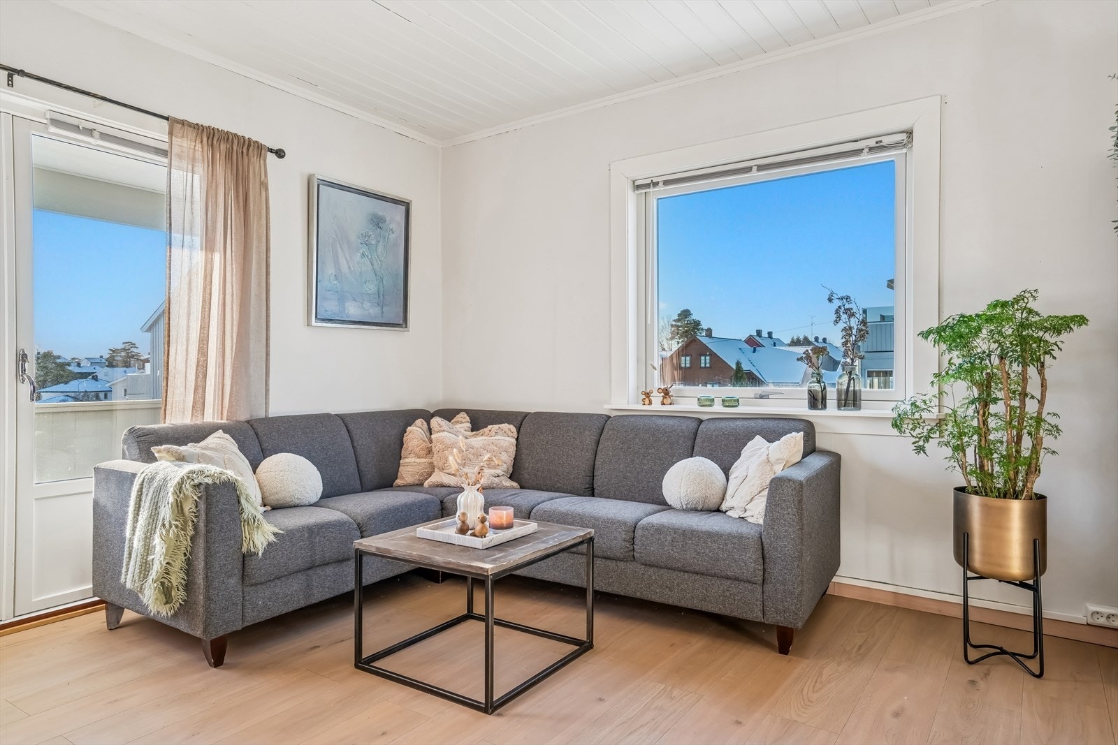 Stuen har utgang til balkong Galleribilde