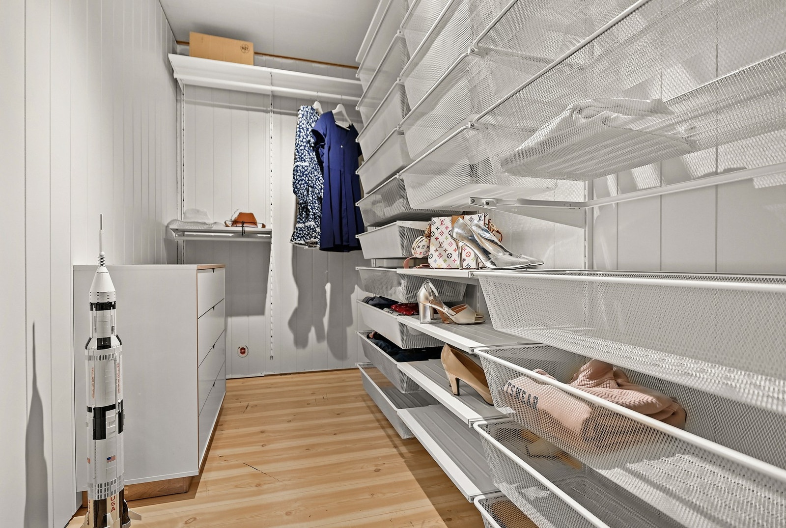 Garderoberom Galleribilde