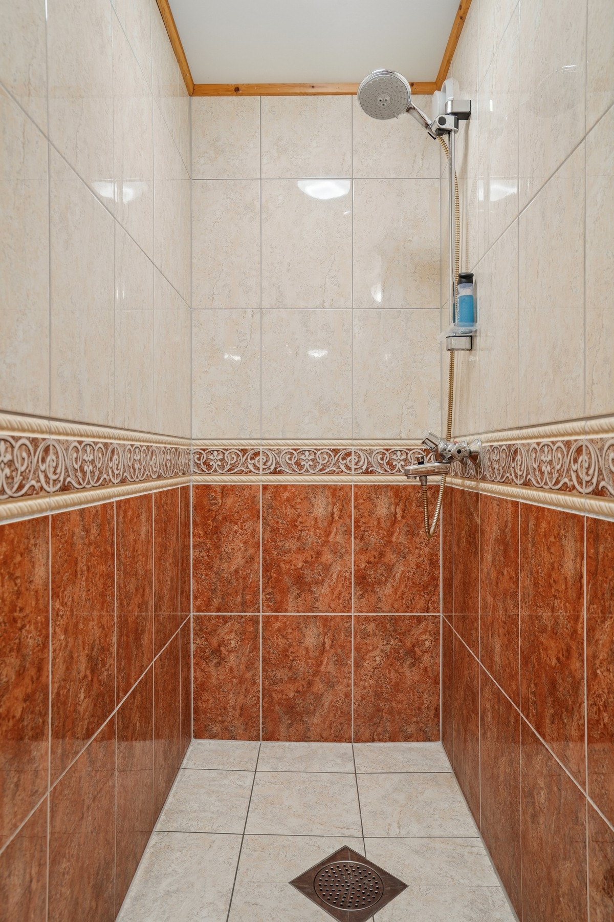 Bad i underetasje. Galleribilde