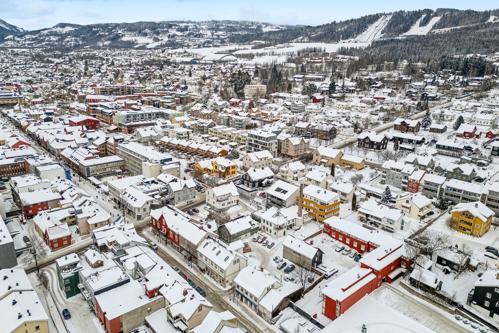 Populære Lysgårdsbakkene er kun en liten gåtur unna! Galleribilde