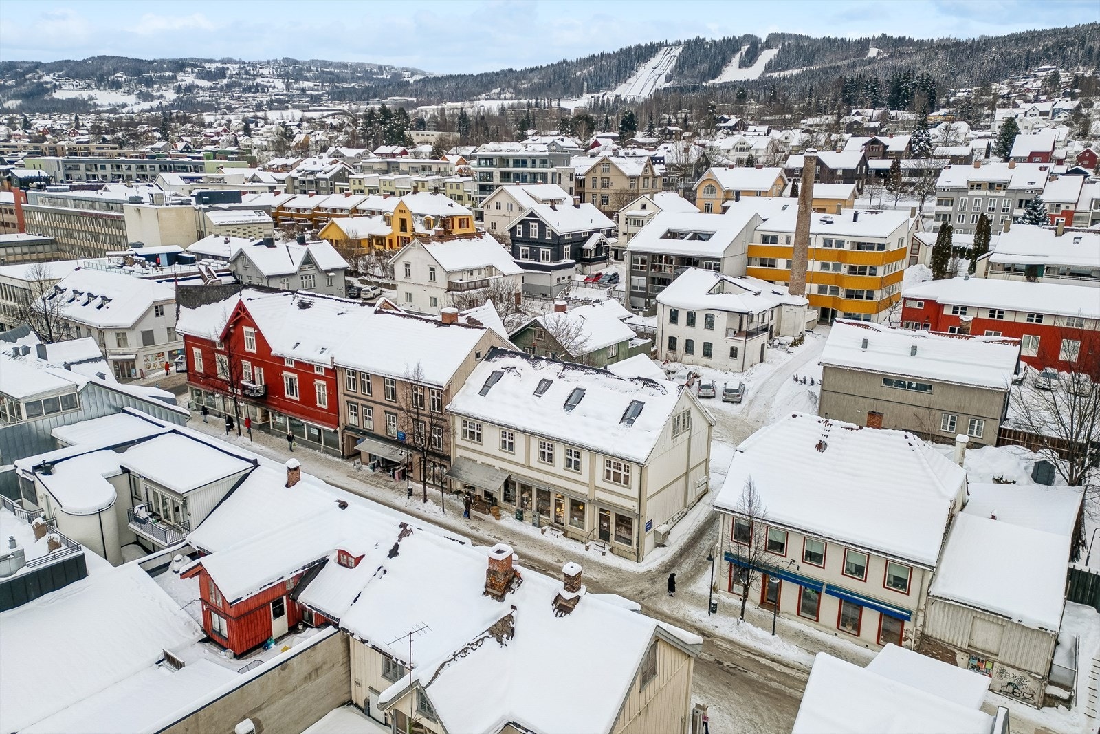 Velkommen til Storgata 37C - En stilig leilighet midt i hjertet av Lillehammer - Foto: Lene Sæther Galleribilde