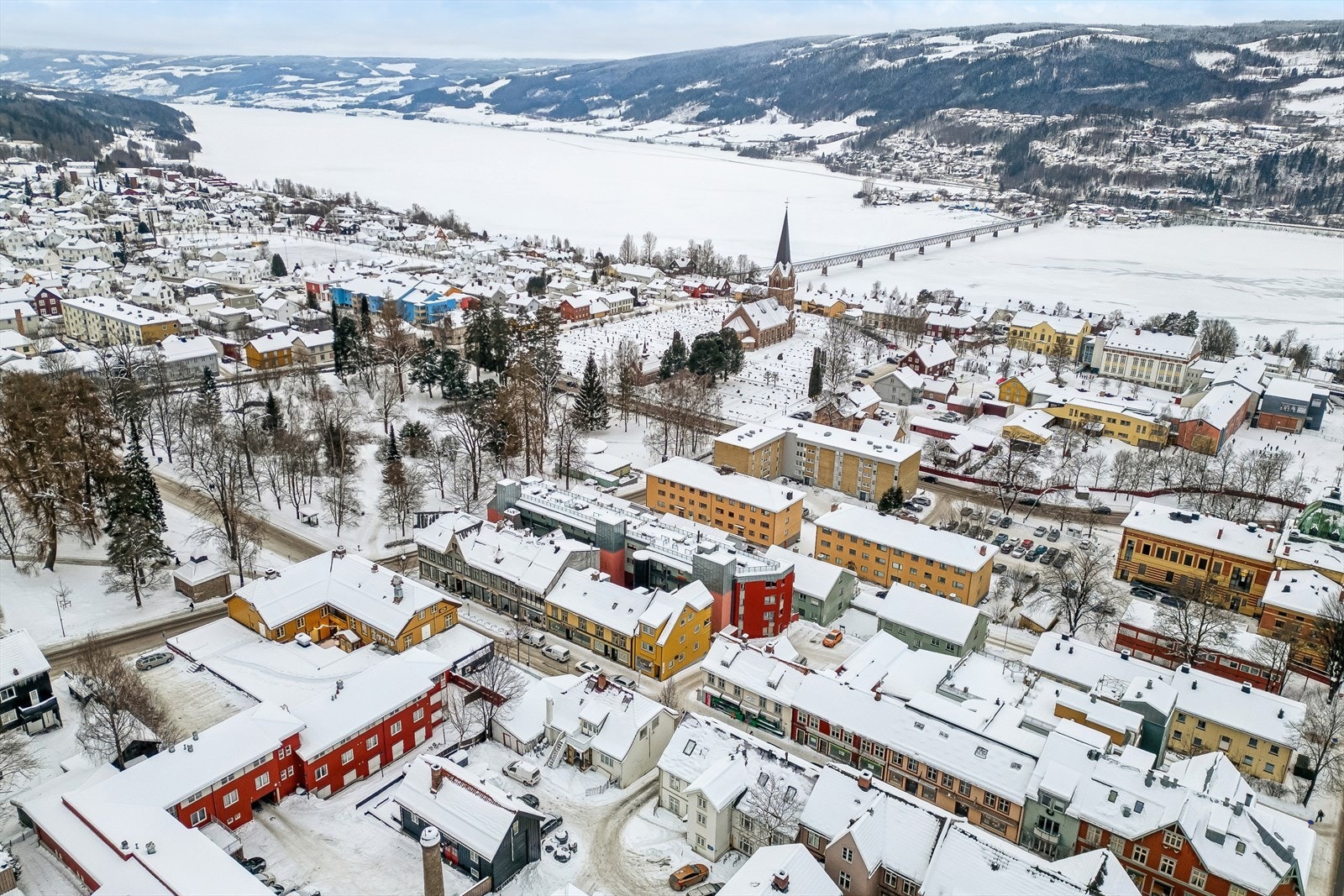 Park Cafeen kun et steinkast unna Leiligheten! Galleribilde