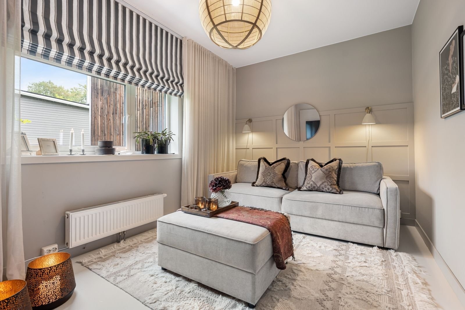 Soverom 1; her brukt som TV- og gjesterom. God plass til dobbel-seng og garderobe om ønskelig. Galleribilde