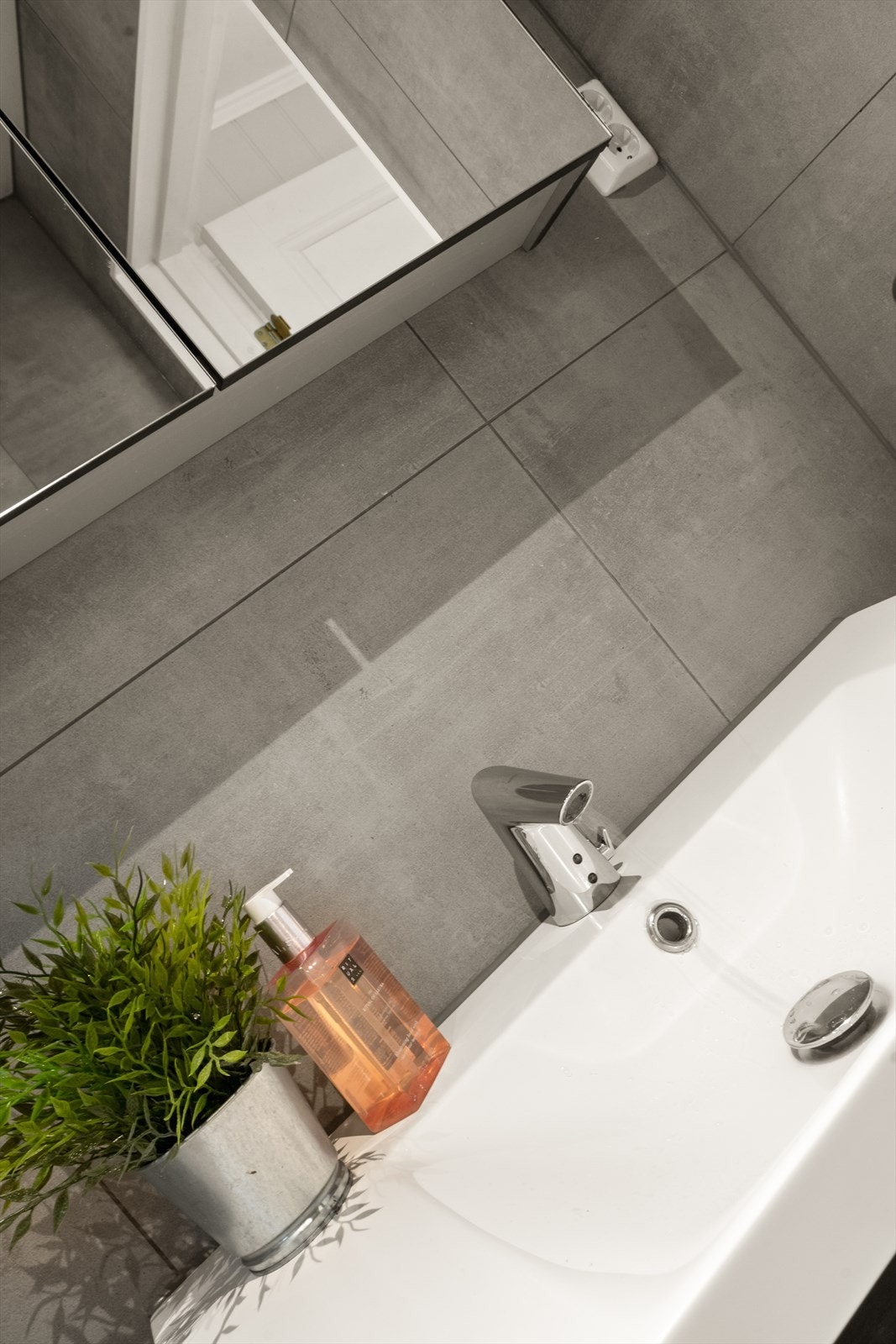 Detaljfoto bad. Galleribilde