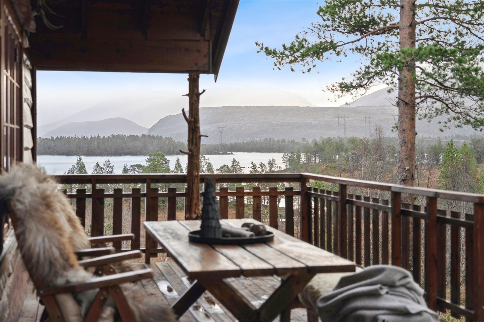 Tenk å sitje her, berre lytte til naturen rundt deg! Galleribilde