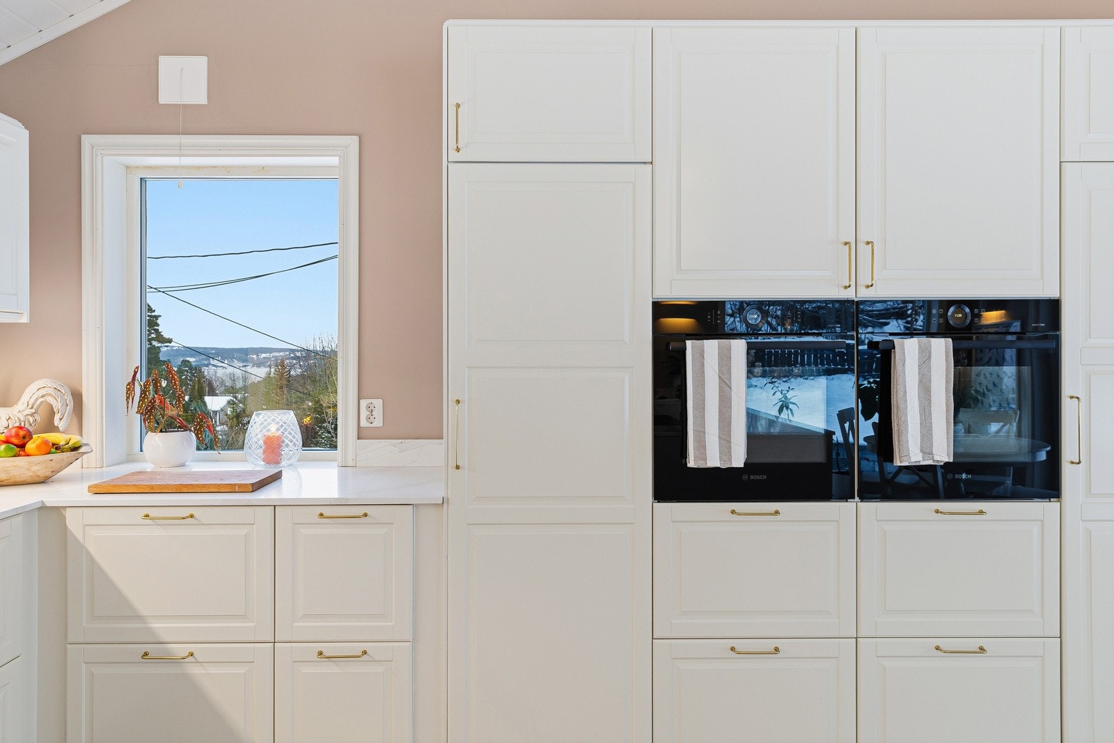 2 stekeovner Galleribilde