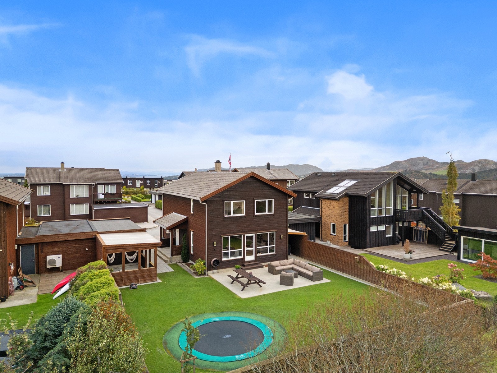 En sjelden mulighet på Bogafjell - romslig familiebolig med etterspurte kvaliteter. Galleribilde