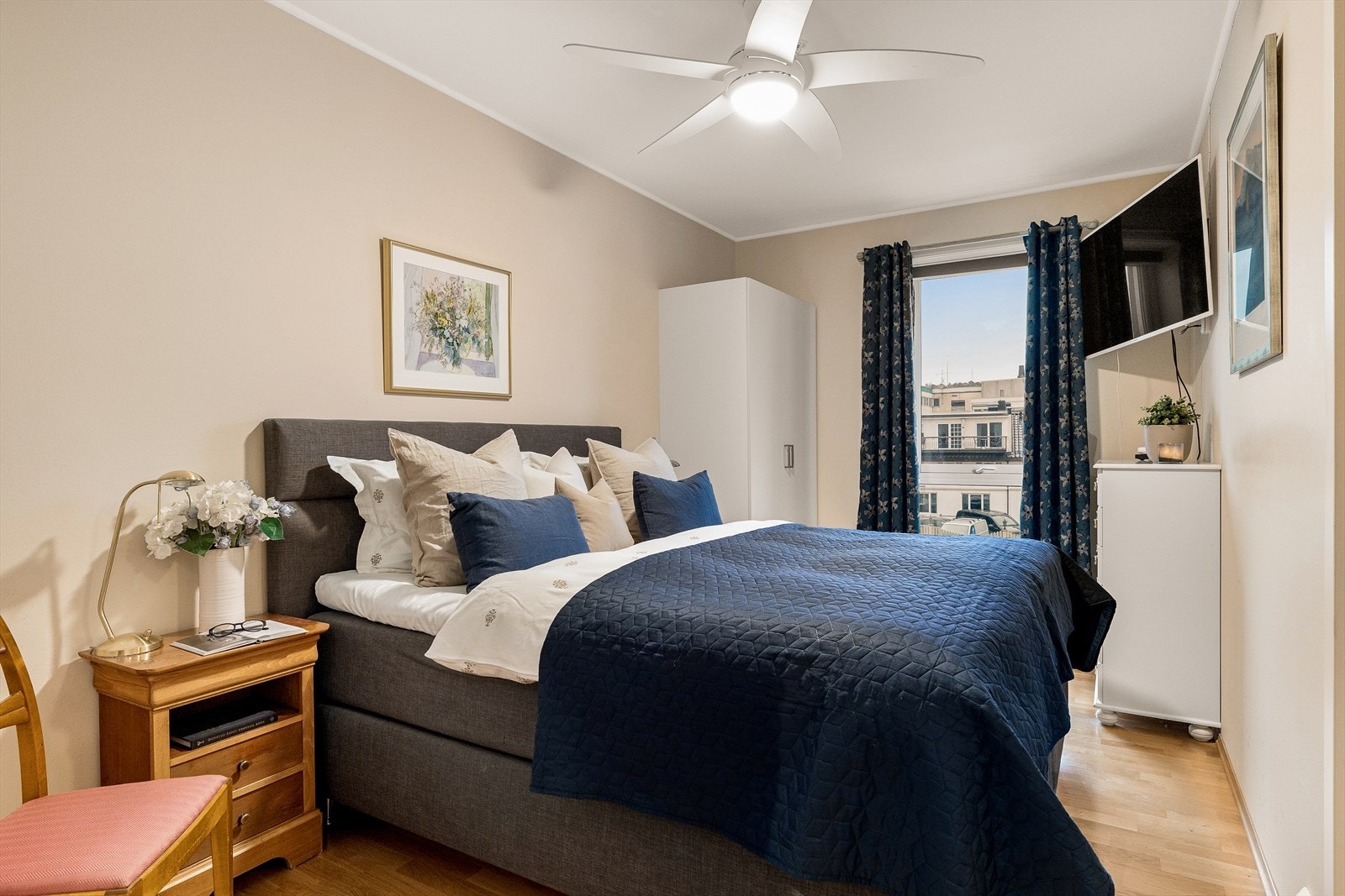 Romslig hovedsoverom Galleribilde