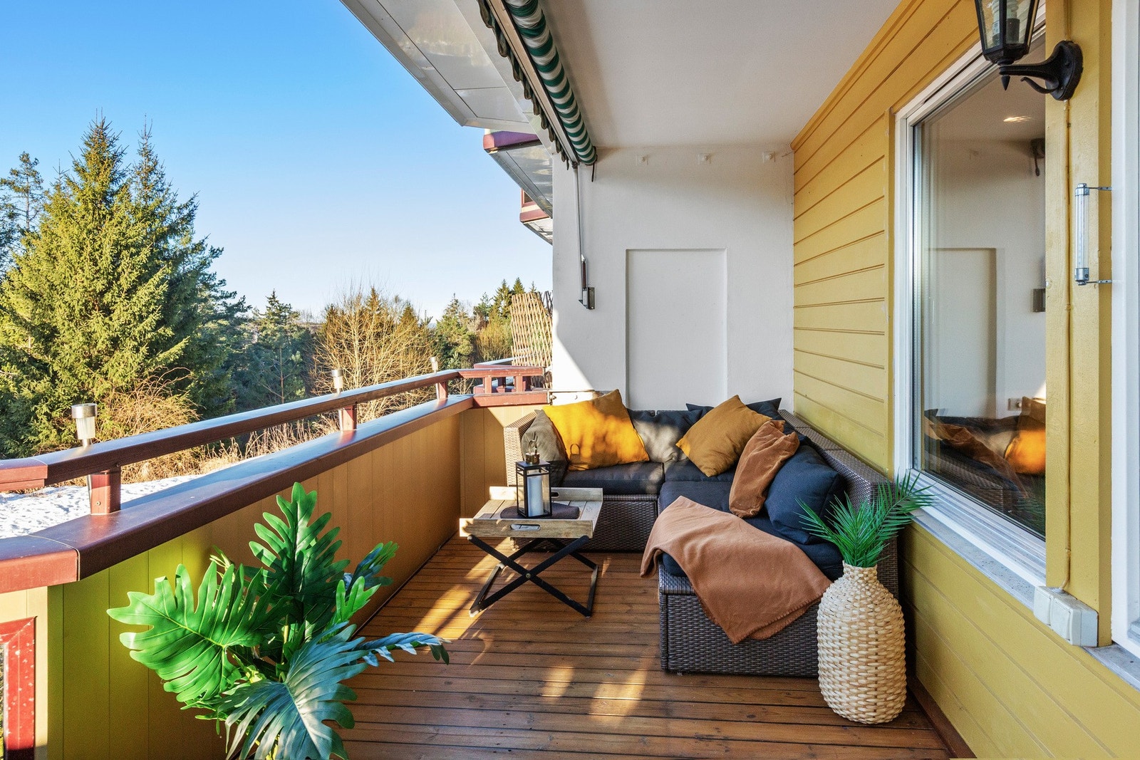 Balkongen er på ca. 15 kvadratmeter. Galleribilde