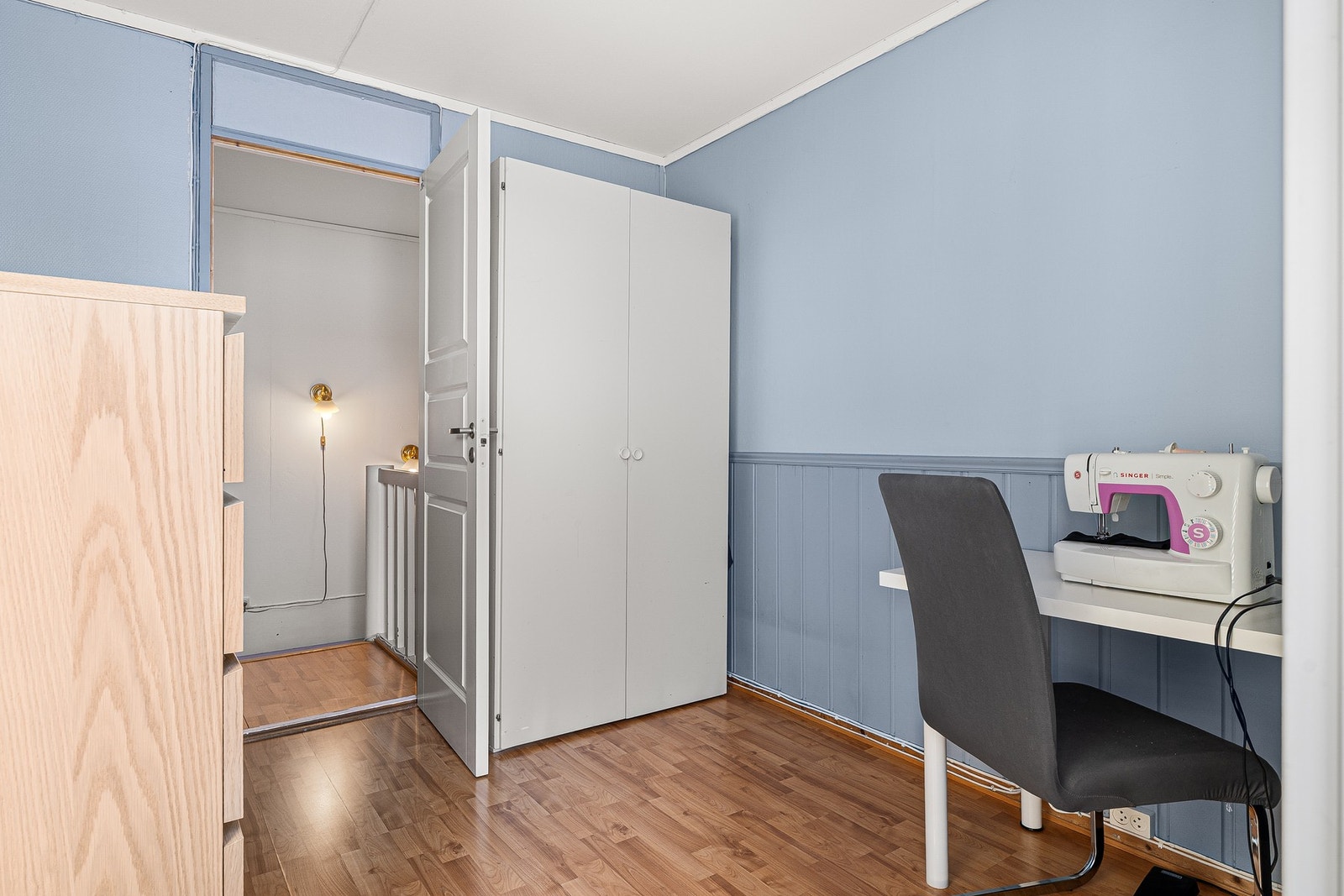 Soverom. Utgang til balkong fra soverommet. Galleribilde