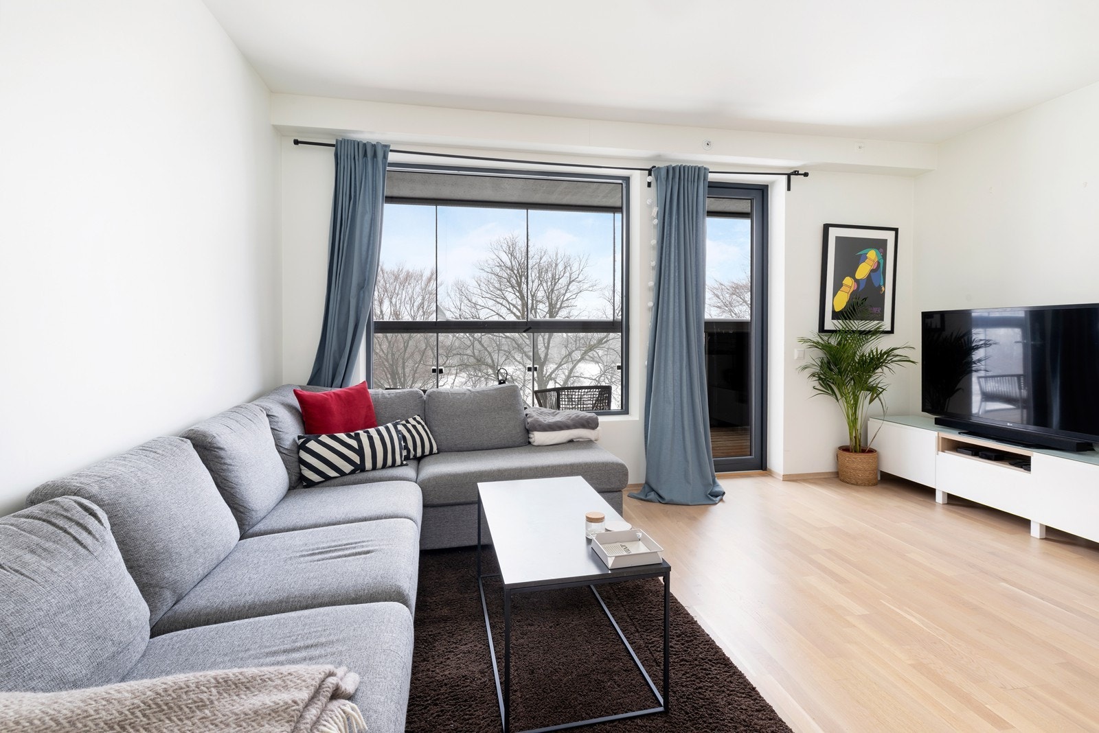 Eiendomsmegler Norge ved Henrik Lossius ønsker deg velkommen til Bjørndalssletta 17! Galleribilde