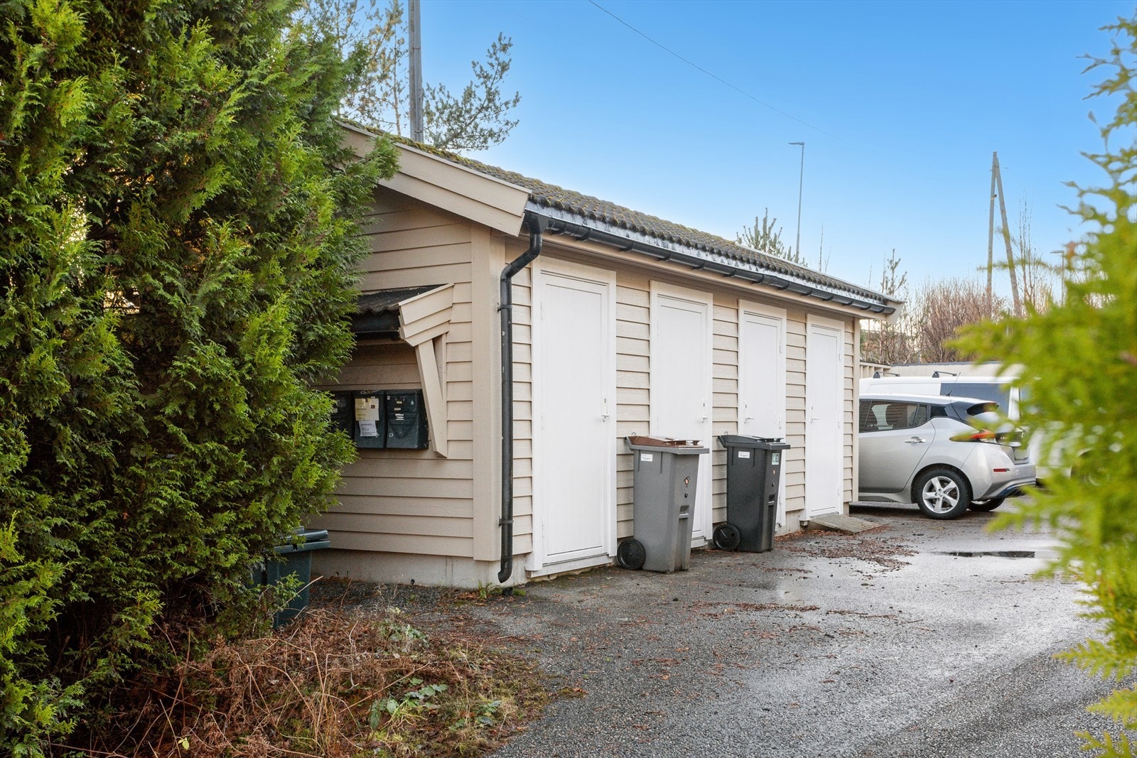 Utvendig bod som medfølger. Galleribilde