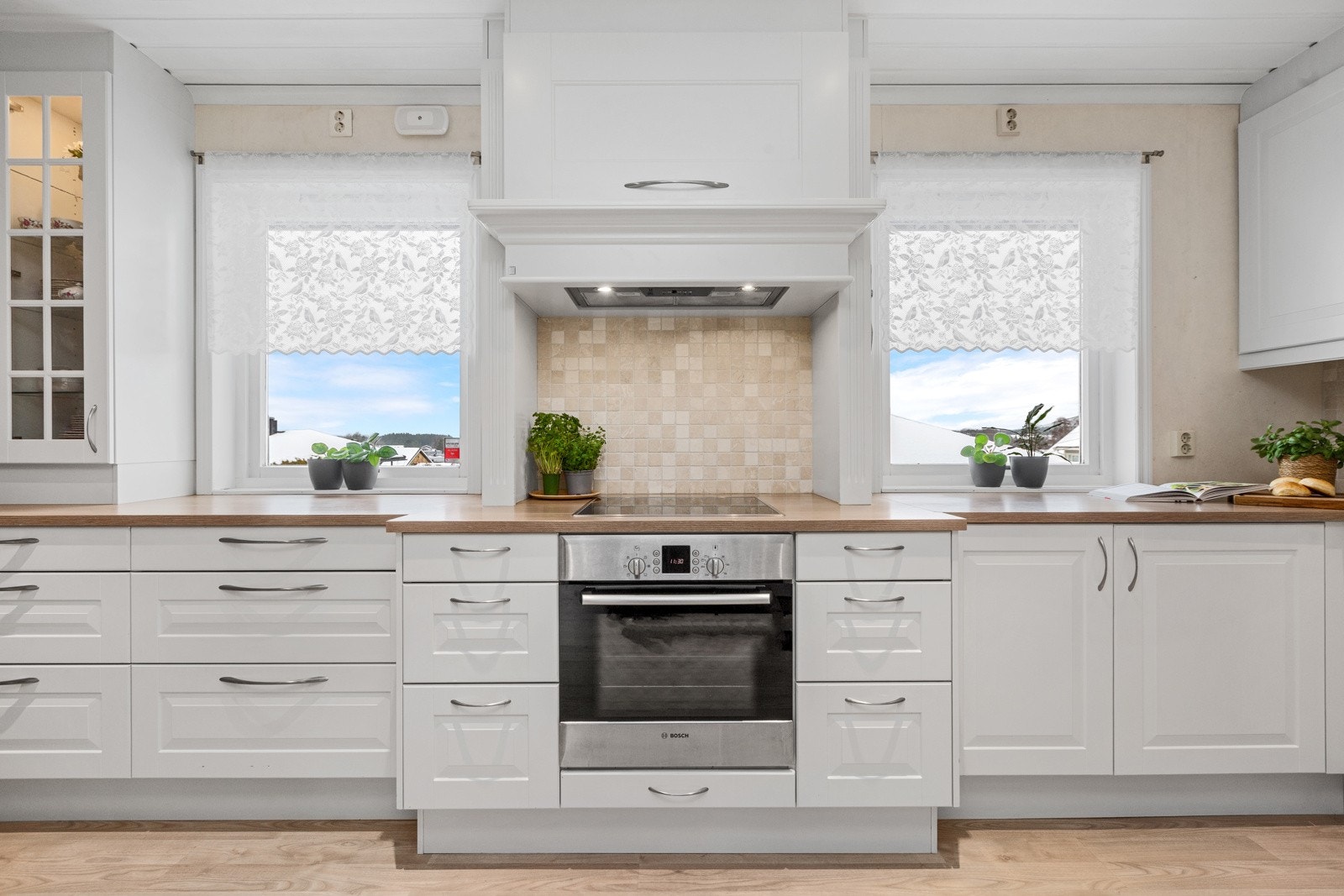 Delikat lyst kjøkken Galleribilde