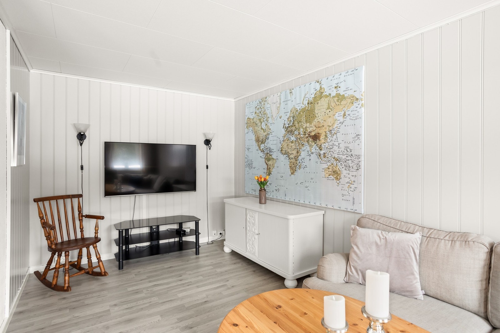 Praktisk med to stuer for en familie. Galleribilde