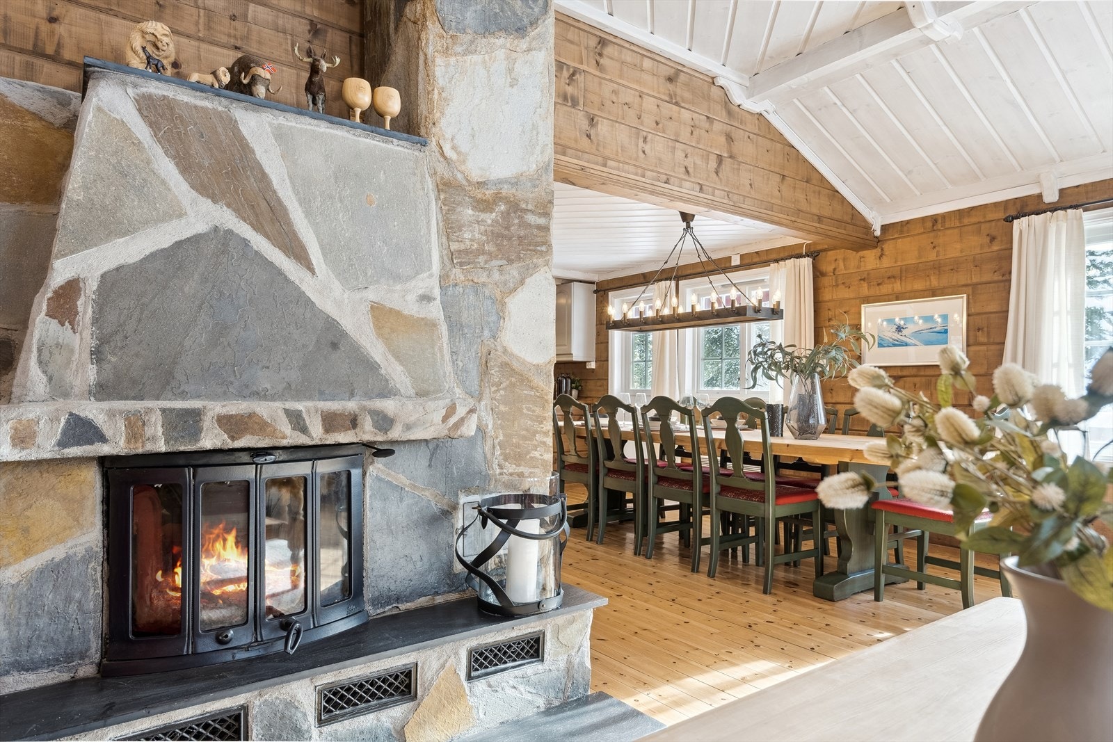 Plass for et generøst spisebord Galleribilde