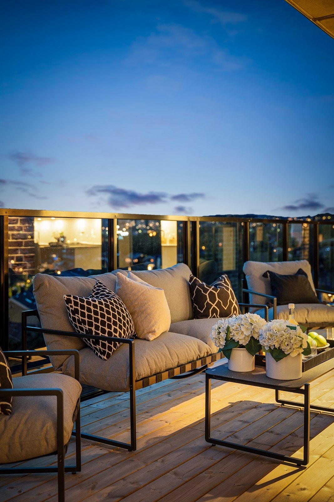 Nyt fine kvelder på takterrassen. Galleribilde