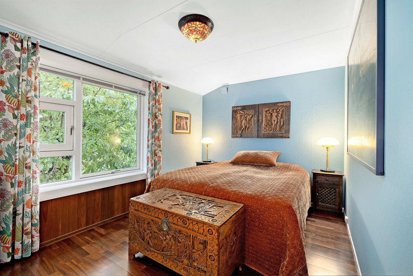 Her er det god plass til seng og garderobesystem som du ser på neste bilde Galleribilde