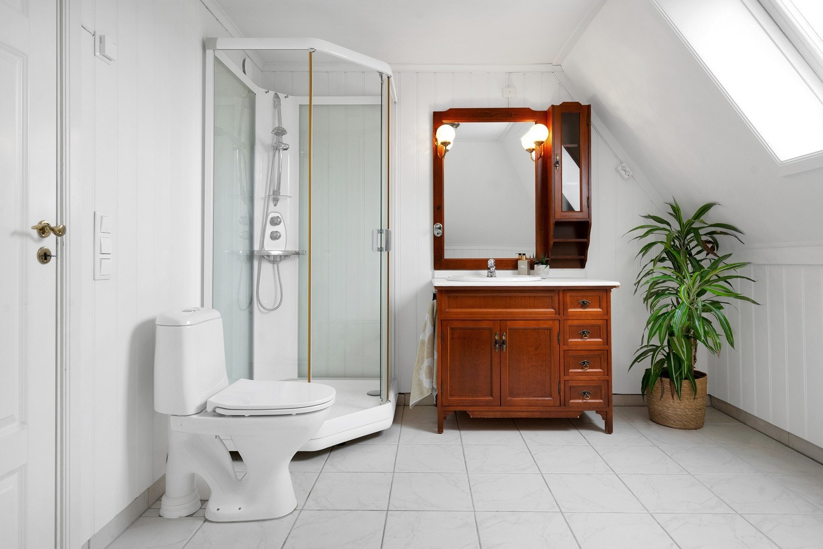 Pent og lyst bad. Galleribilde