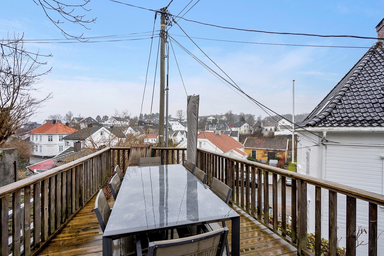 Felles terrasse for felles hygge. Galleribilde