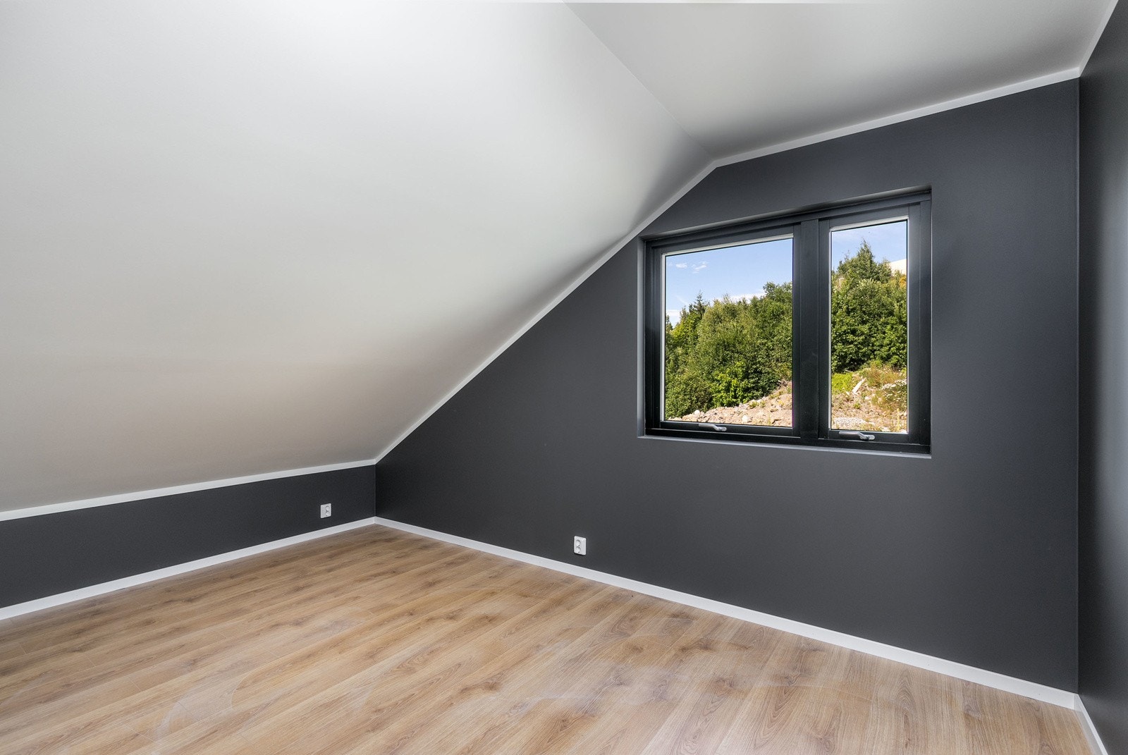 Tyrivegen 5. Galleribilde