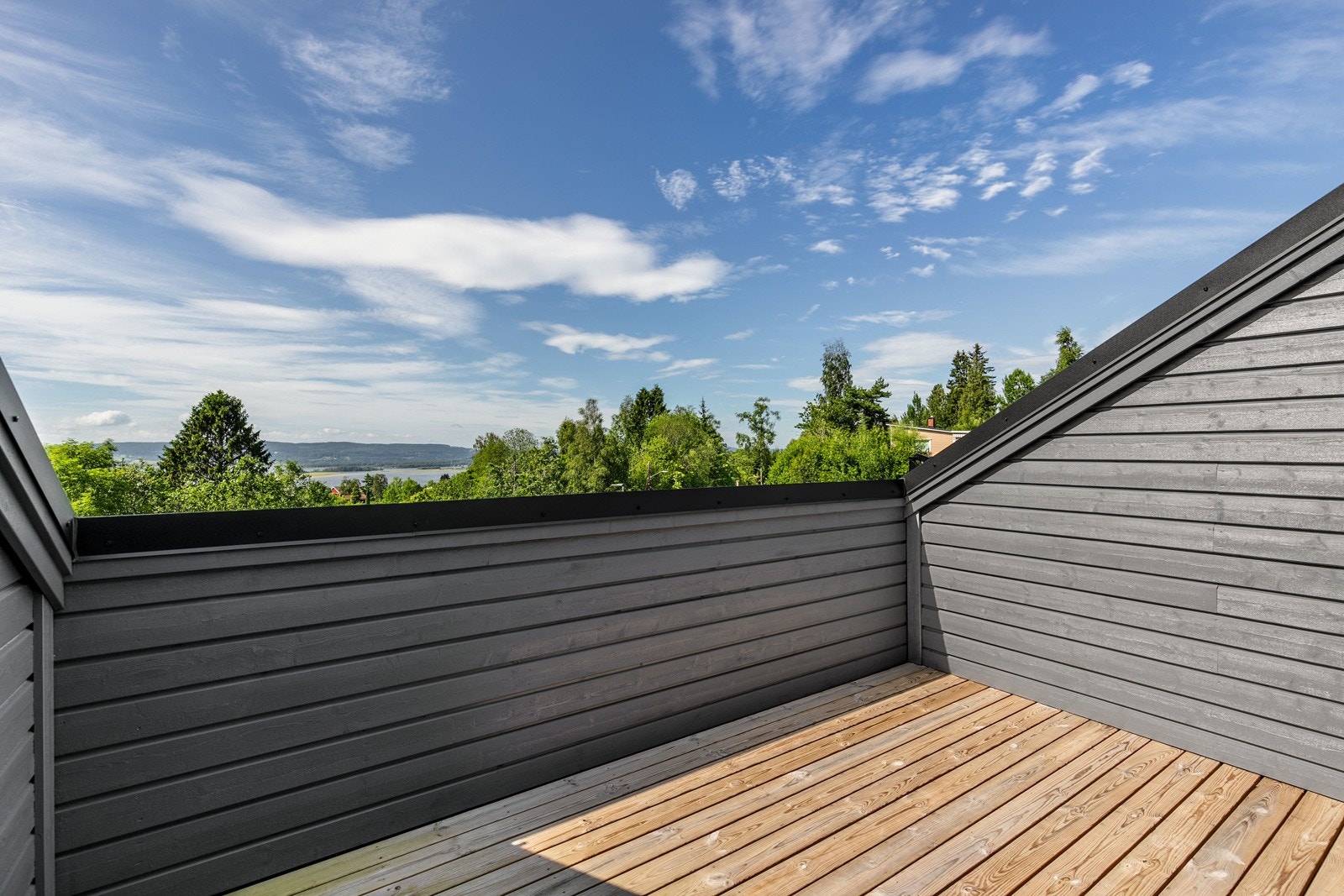 Tyrivegen 5. Galleribilde