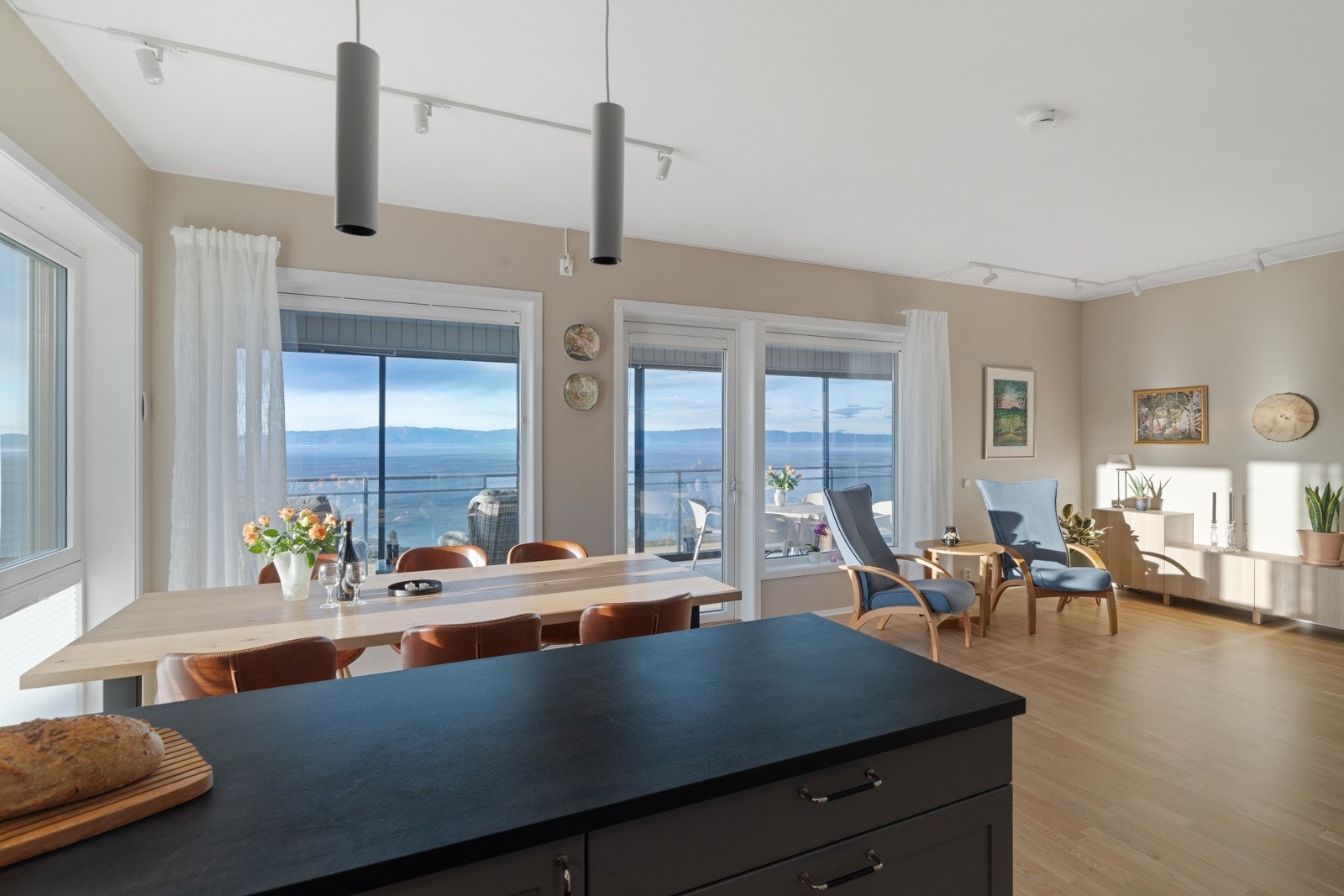 Proaktiv Eiendomsmegling ved Kristoffer Menne har den store gleden av å presentere Væressletta 13B! Galleribilde